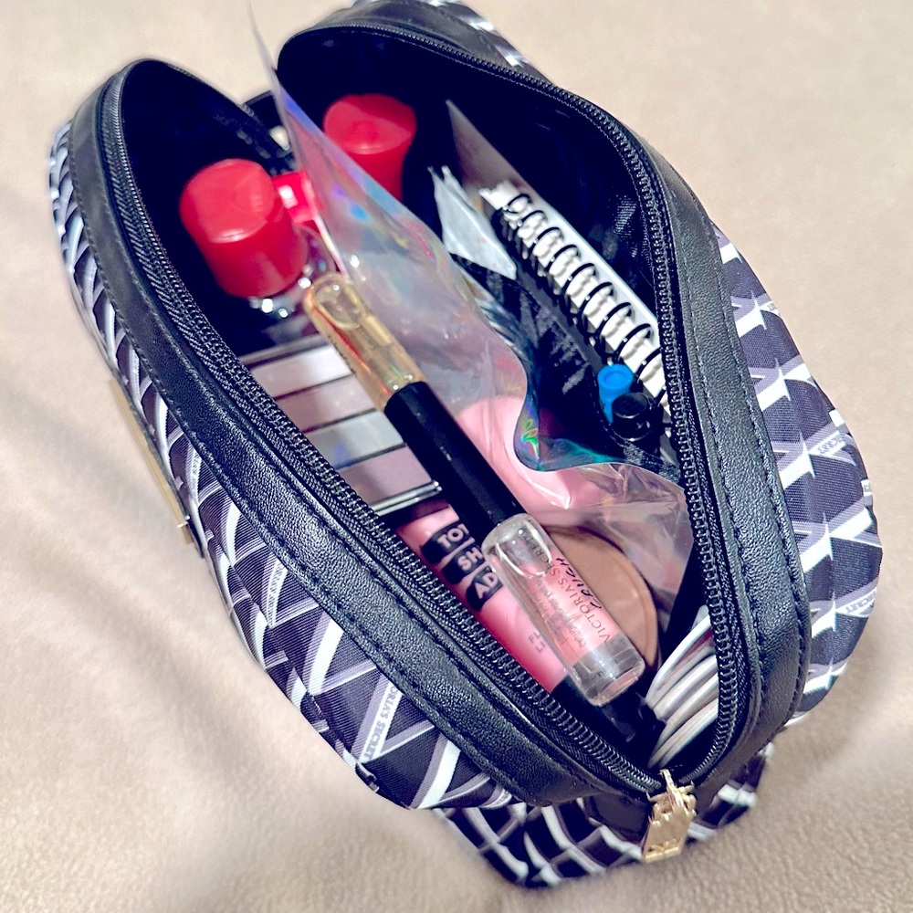 Makeup bundle